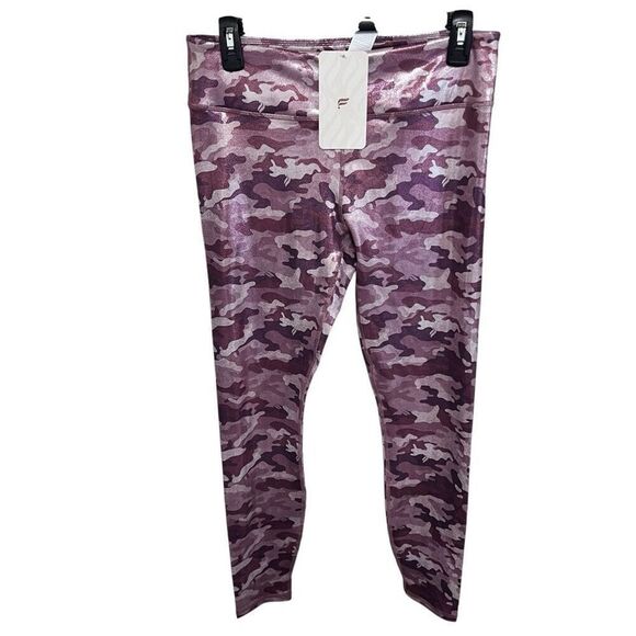 NWT Fabletics Powerhold mid rise in Pink Camo size med 6-8 - Picture 1 of 6